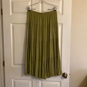 Sag Harbor sage green skirt size Med
